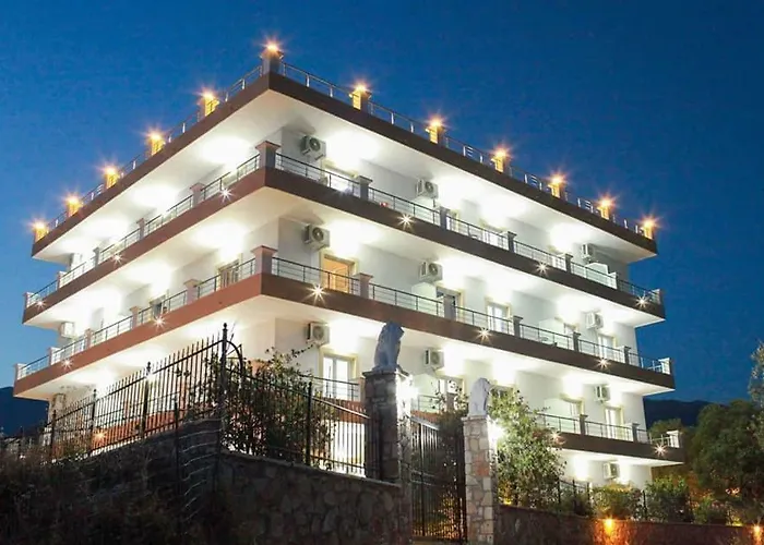 Mihalis Apartments