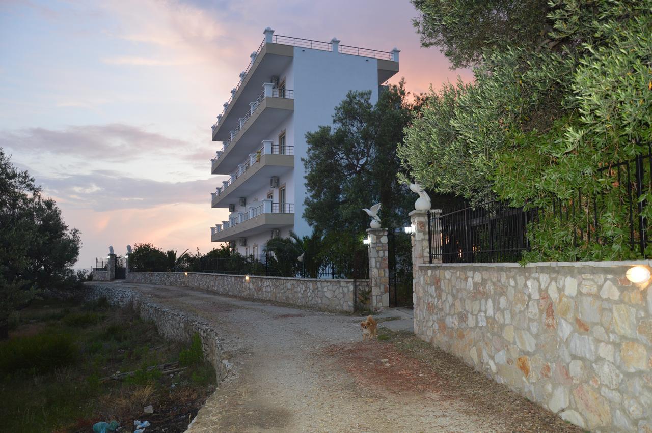 Mihalis Apartment *