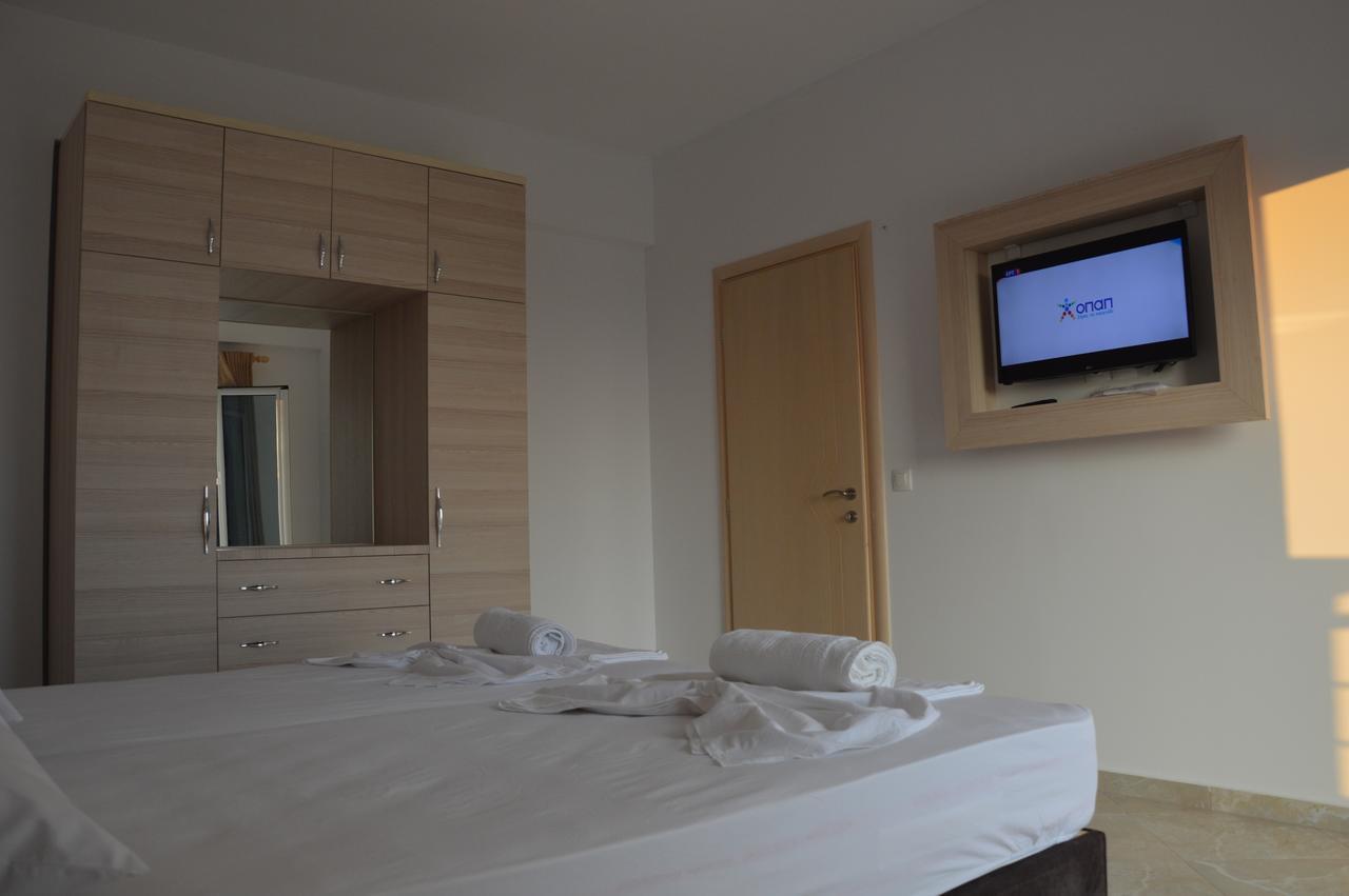 Mihalis Apartment Himare