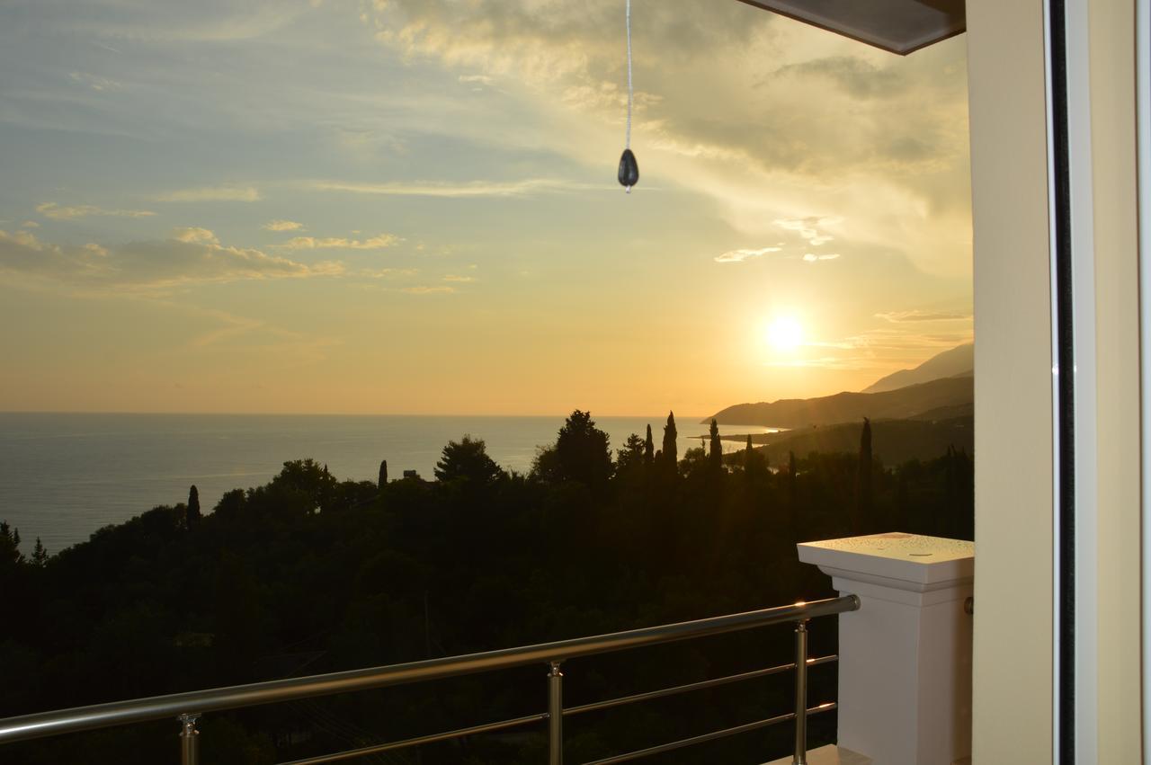 Mihalis Apartamento